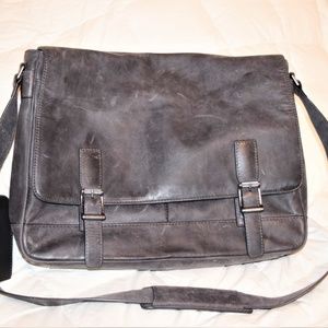Frye Oliver Leather Messenger Bag